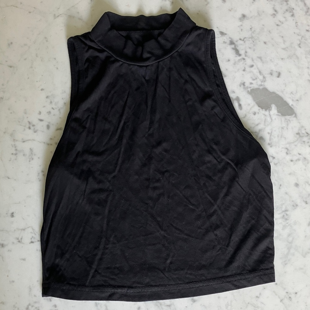SHEIN Black Sleeveless Mock Neck Crop Tank
